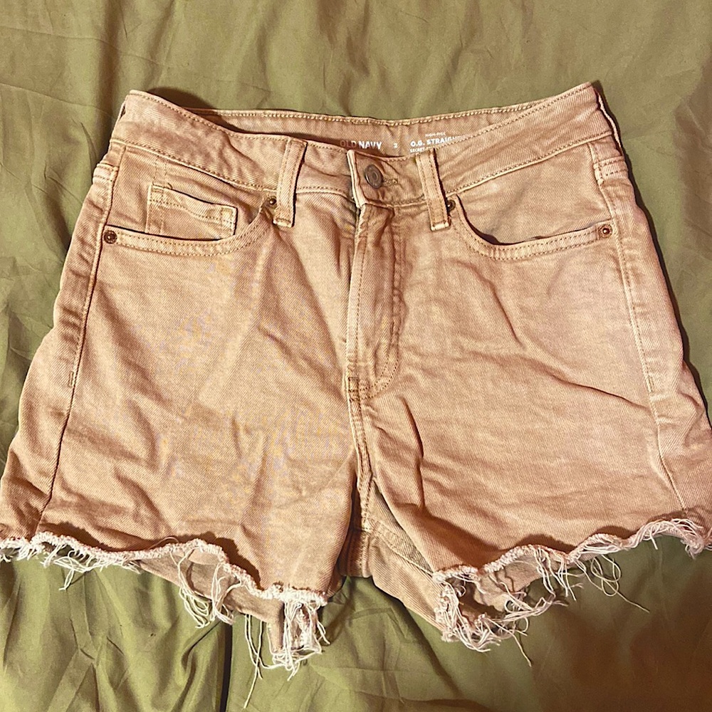 Old Navy size 2 womens O.G straight beige shorts